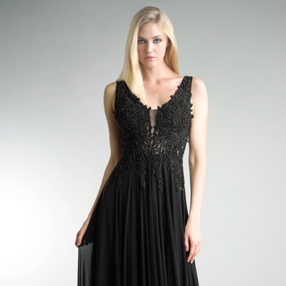 Evening Gown, beautiful beaded/lace top details, wide, long , flowing bottom. - Picture 1 of 10